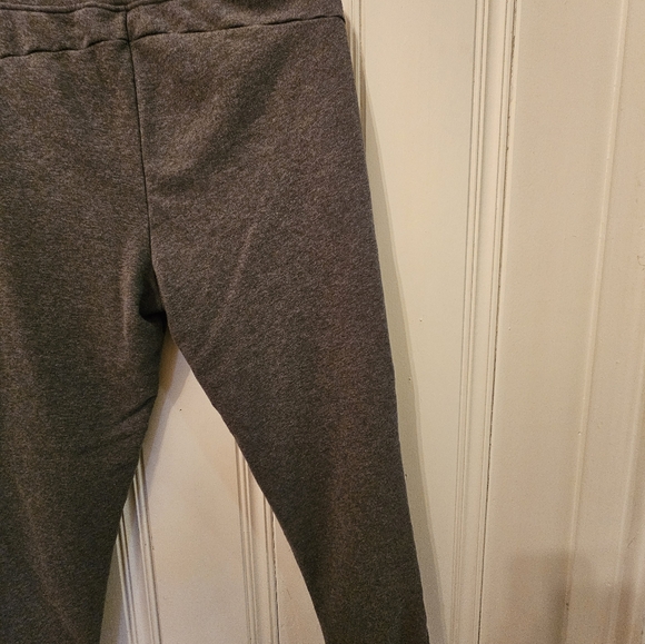Used Medium Men's Gray Fila Sweatpants - Picture 11 of 12